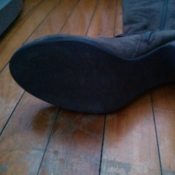 Women's 4" Heel Boots, Olive Green Faux Suede, Brown Buckle, Size 7 - Picture 8 of 16